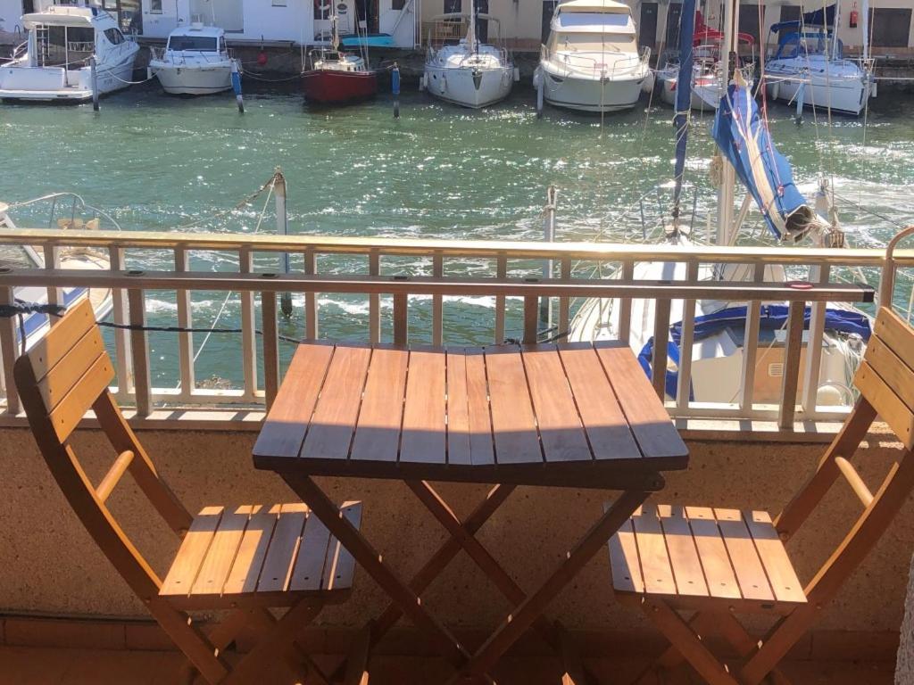 Port Ambar - Apartamento En La Marina De Empuriabrava - Balcon Con Vistas Al Canal - Playa - Wifi Eksteriør bilde